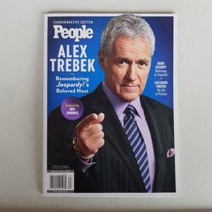 ALEX TREBEK PEOPLE MAGAZINE COMMEMORATIVE EDITION 2021 JEOPARDY Tub11
